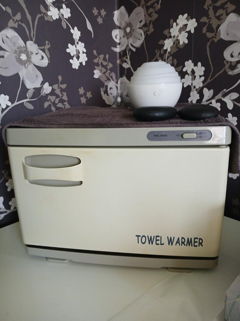 Te koop: towel heater voor bv schoonheidsspecialiste, Ophalen of Verzenden, Overige typen