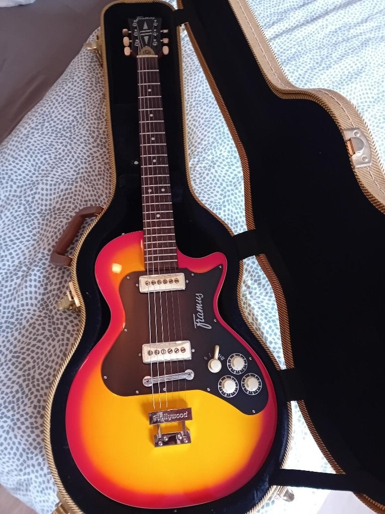 Framus Hollywood Reissue, Muziek en Instrumenten, Snaarinstrumenten | Gitaren | Elektrisch, Zo goed als nieuw, Semi-solid body