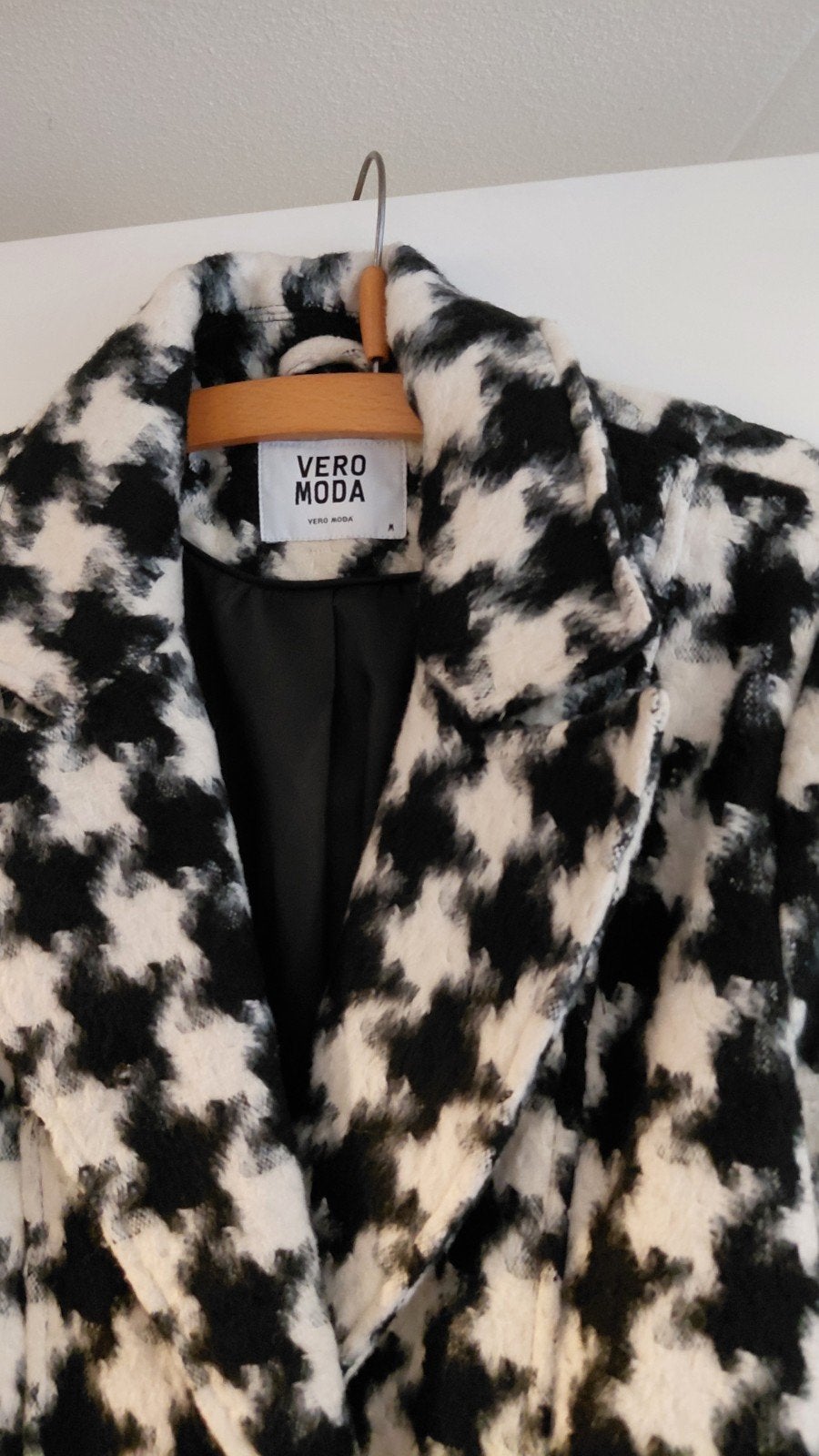 mooie winter jas maat m, Kleding | Dames, Ophalen, Zo goed als nieuw, Maat 38/40 (M), Zwart