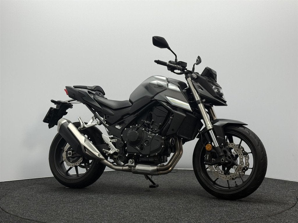 Honda CB 750 HORNET, Motoren, Bedrijf, Meer dan 35 kW, 755 cc, Traction Control