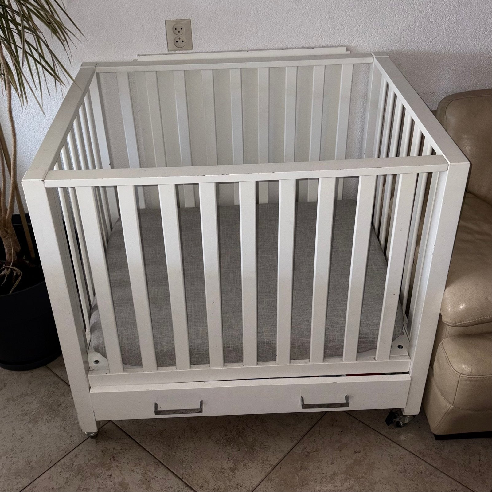 Witte babybox 100  80 cm, Ophalen, Gebruikt, Rechthoekig, In hoogte verstelbaar