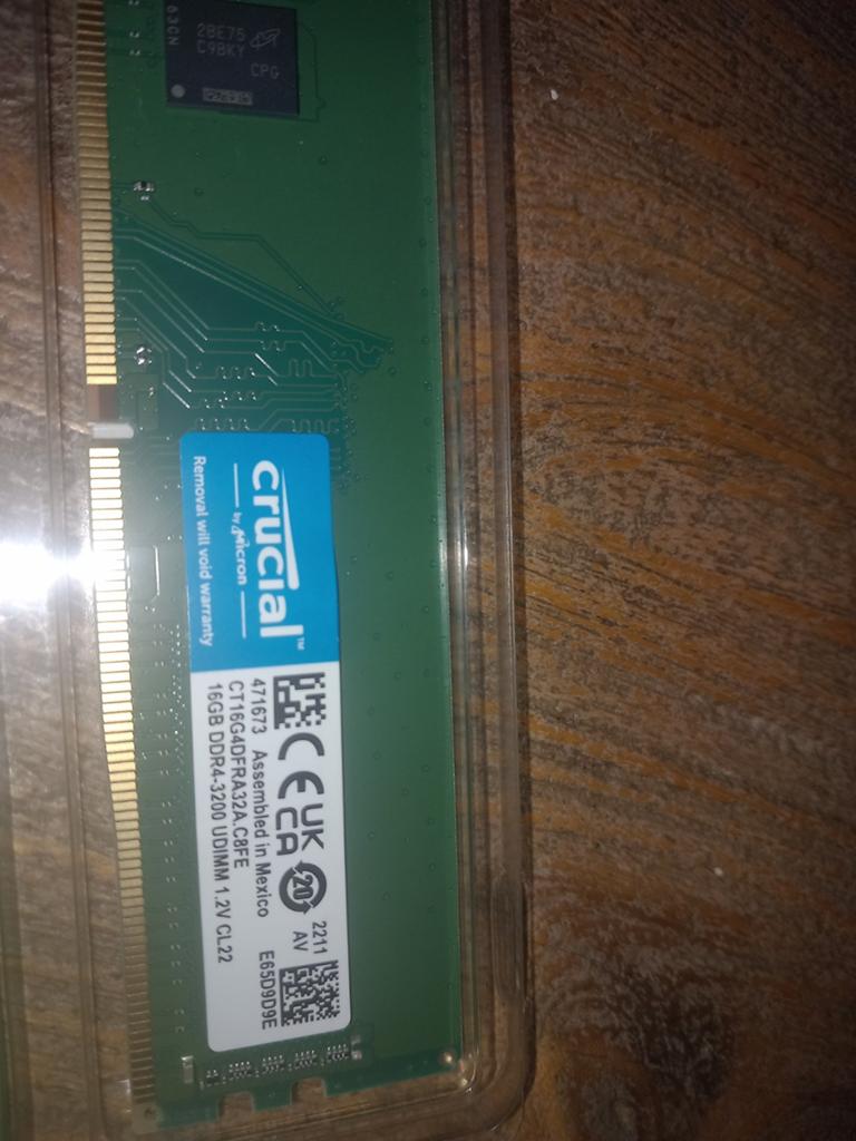 Crucial 16GB DDR4-3200 UDIMM RAM Geheugenmodule, Computers en Software, RAM geheugen, Gebruikt, DDR4, Ophalen of Verzenden, Desktop