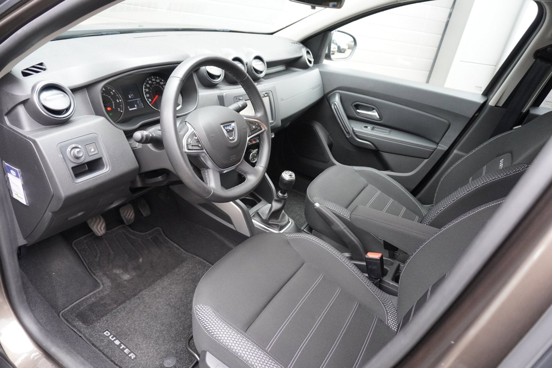 Dacia Duster 1.2 TCe Prestige, Auto's, Voorwielaandrijving, Gebruikt, 4 cilinders, 635 kg