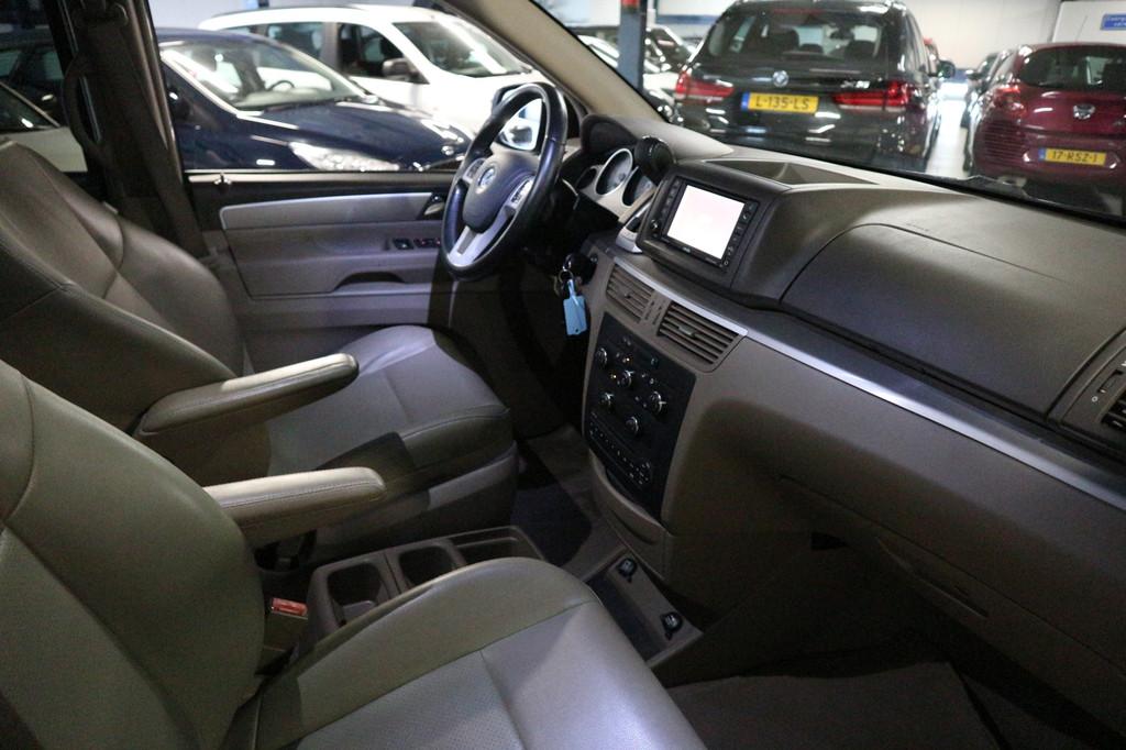 Volkswagen Routan 3.6 V6 / 7 ZITS / FULL SERVICE HISTORIE /, Euro 5, Gebruikt, Overige modellen, 700 kg