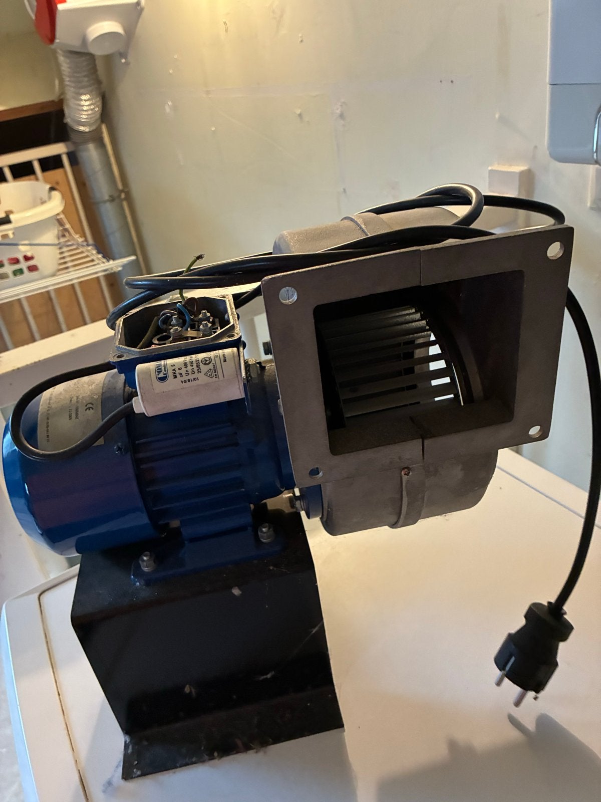Krachtige VR134 Afzuiger/Ventilator 0.12kW, Ophalen of Verzenden, Gebruikt, Ventilator en Afzuiger