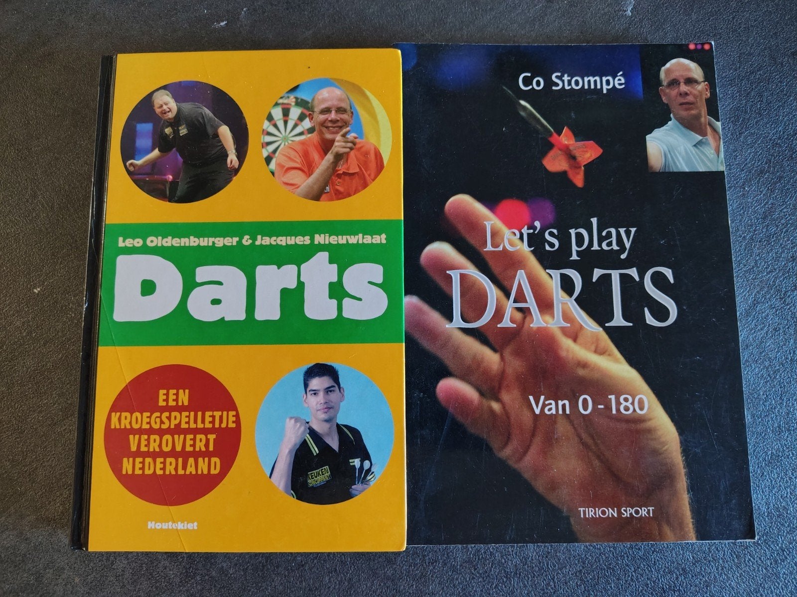 Darts boeken: 'Darts' en 'Let's play Darts', Ophalen, Gelezen, Leo Oldenburger, Jacques Nieuwlaat, Co Stompé, Balsport