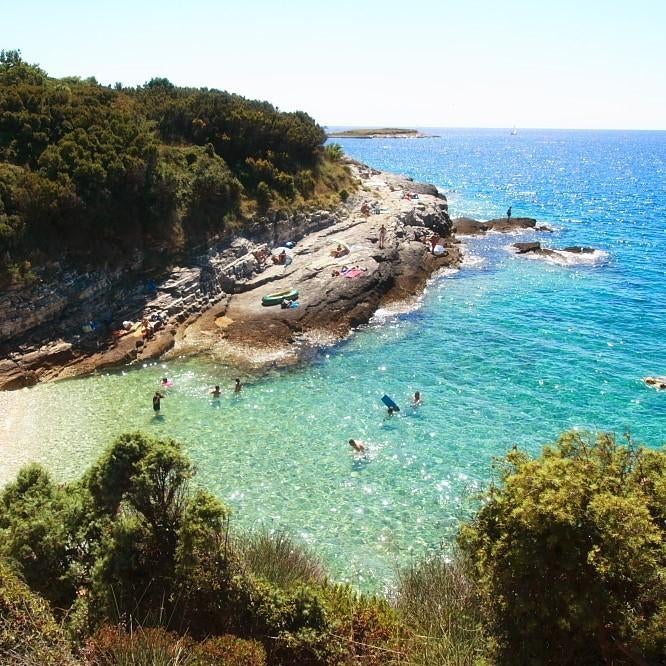 Vakantiehuis in Istrië, Kroatië, met tuin, bij zee, Dorp, 2 slaapkamers, Internet, Aan zee