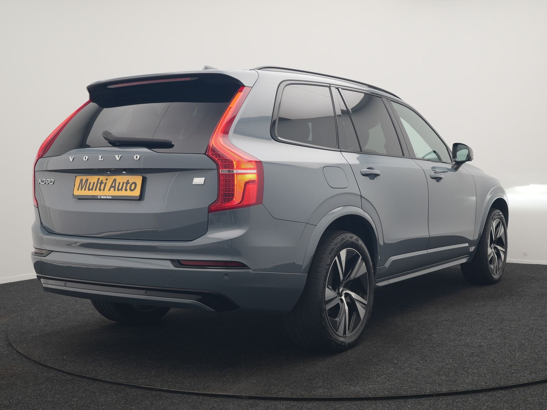 Volvo XC90 T8 Recharge AWD R-Design Long Range PHEV 456pk De, Auto's, Dealer onderhouden, Gebruikt, 1969 cc, 7 stoelen