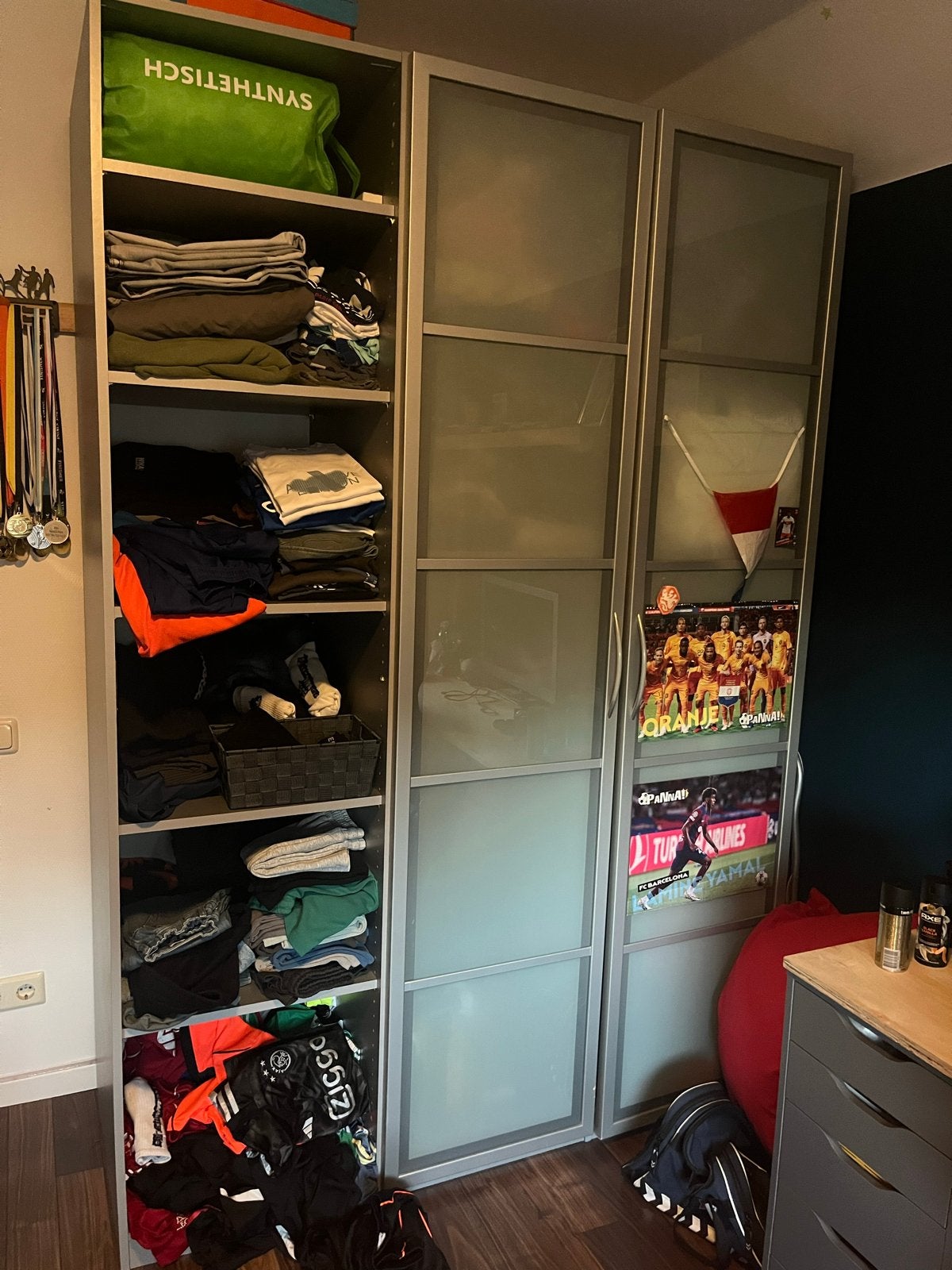 Kledingkast met ontbrekende deur (aanwezig), Huis en Inrichting, Gebruikt, 100 tot 150 cm, 200 cm of meer, Ophalen of Verzenden