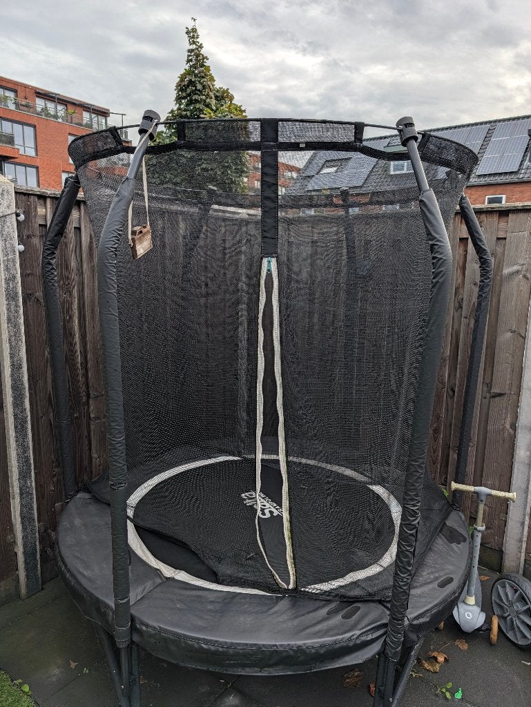 Trampoline