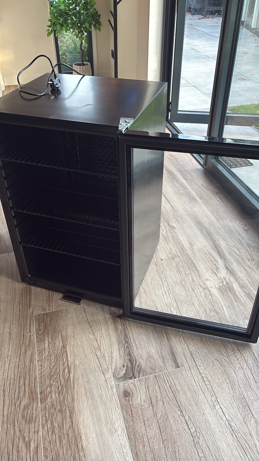 Compacte Compressor Koelkast - 118L - Zwart, Zonder vriesvak, 100 tot 150 liter, Zo goed als nieuw, 45 tot 60 cm
