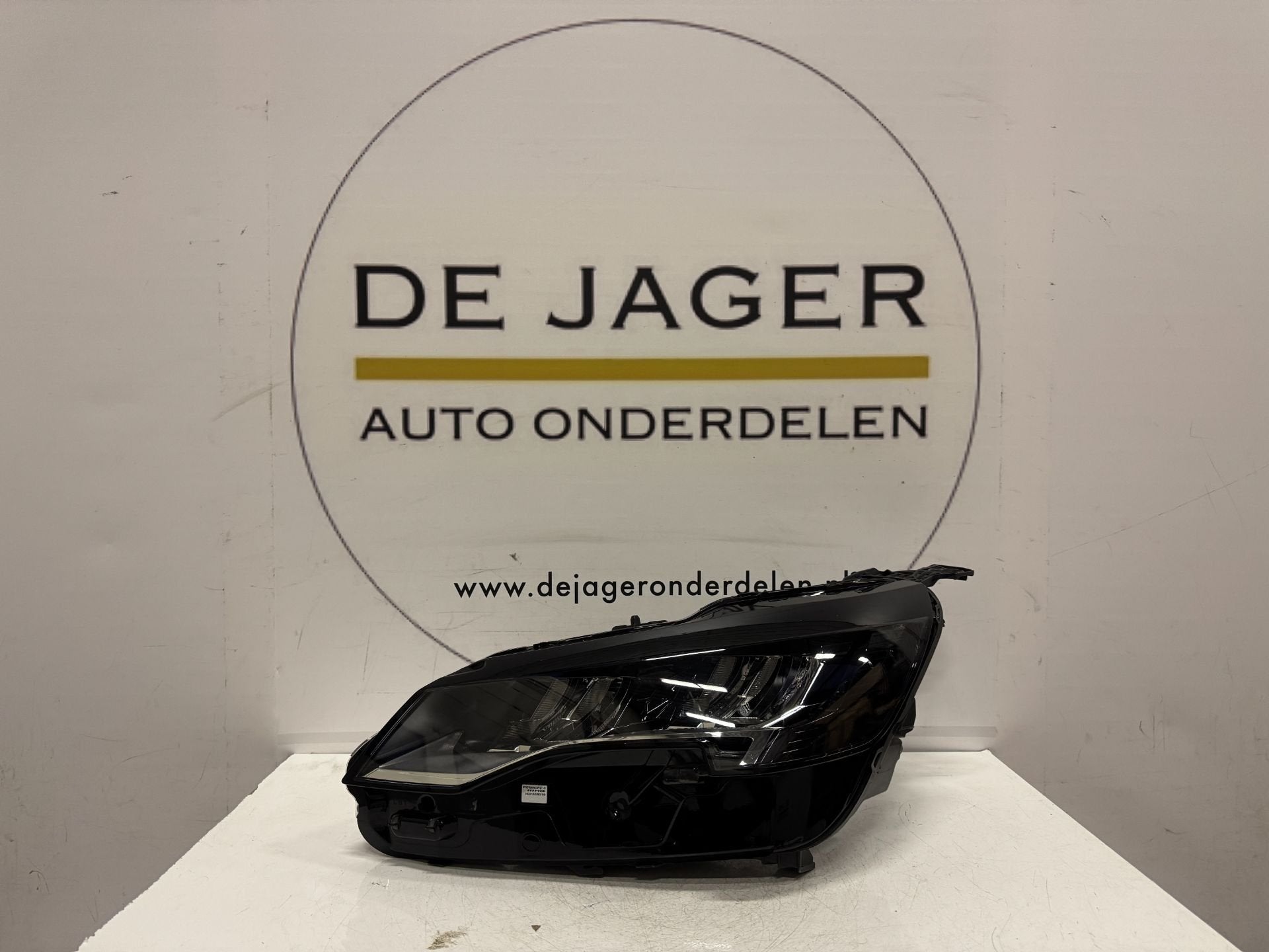 PEUGEOT 3008 5008 LED KOPLAMPEN SET 9836230280 9836230180, Taurusavenue 1
2132 LS  Hoofddorp, NL, Gebruikt, Contact.group@renault.com