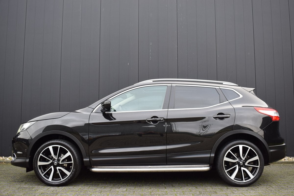 Nissan QASHQAI 1.6 164pk Tekna Panoramadak | Zwart Leder | L, 1618 cc, Gebruikt, 4 cilinders, Zwart