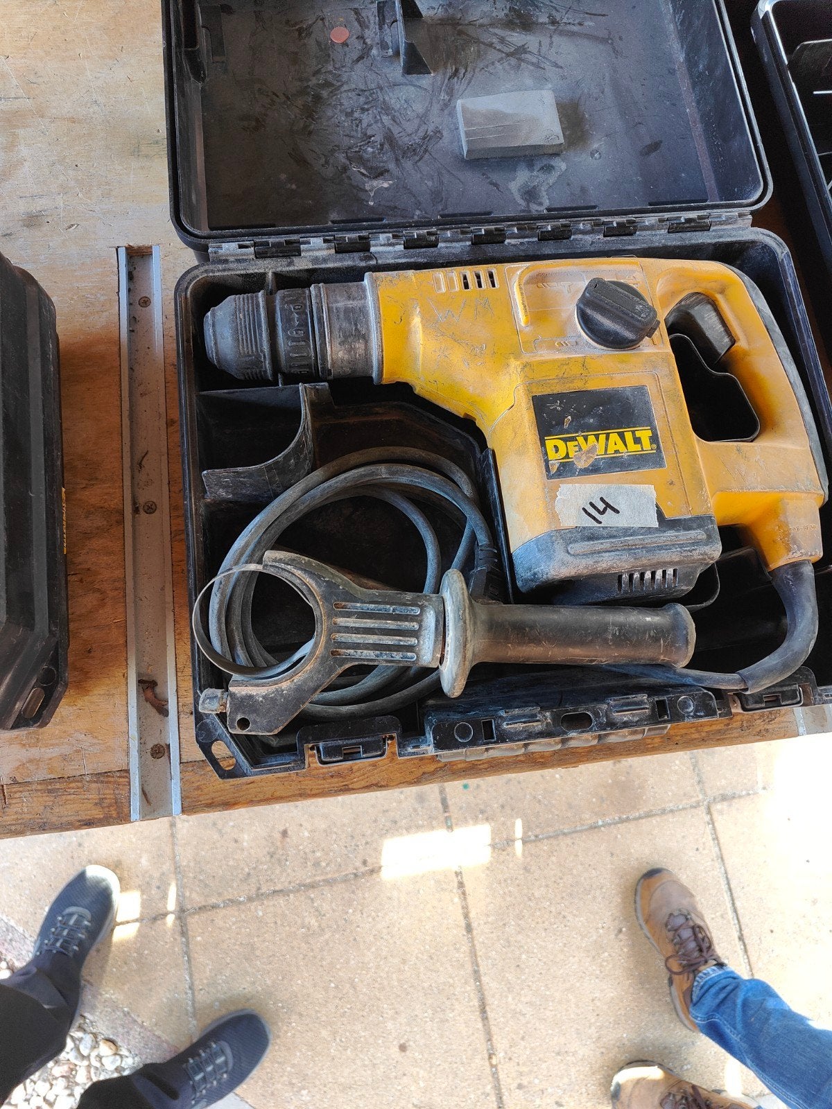 DeWalt boorhamer in koffer - Werkt naar behoren