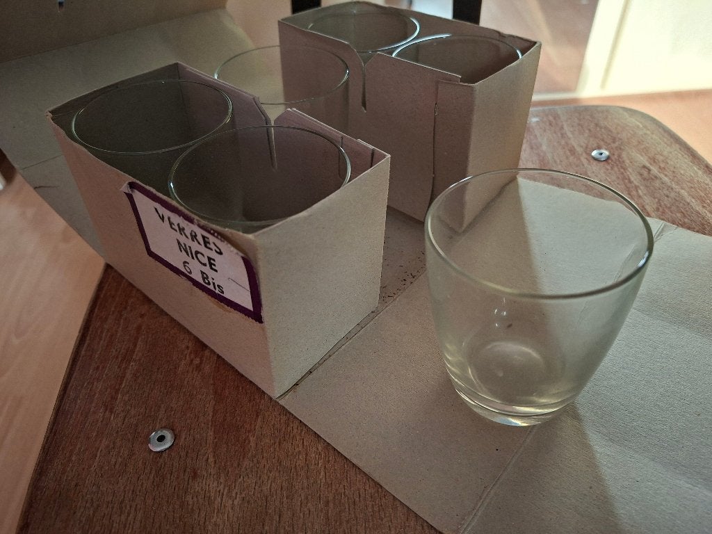 6 nieuwe glaasjes, ca. 8 cm. hoog, Glas of Glazen, Nieuw, Ophalen of Verzenden, Glas