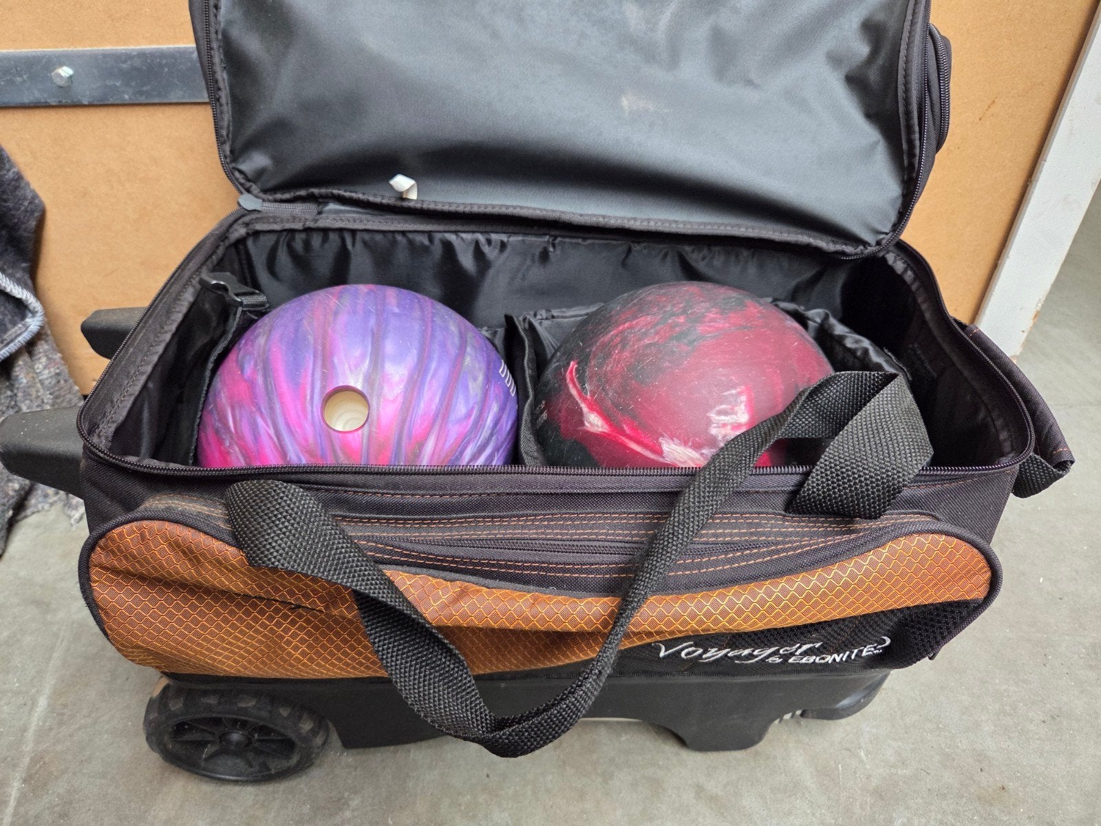 Tas met 2 bowlingballen, Sport en Fitness, Ophalen, Nb, Nb, Tas