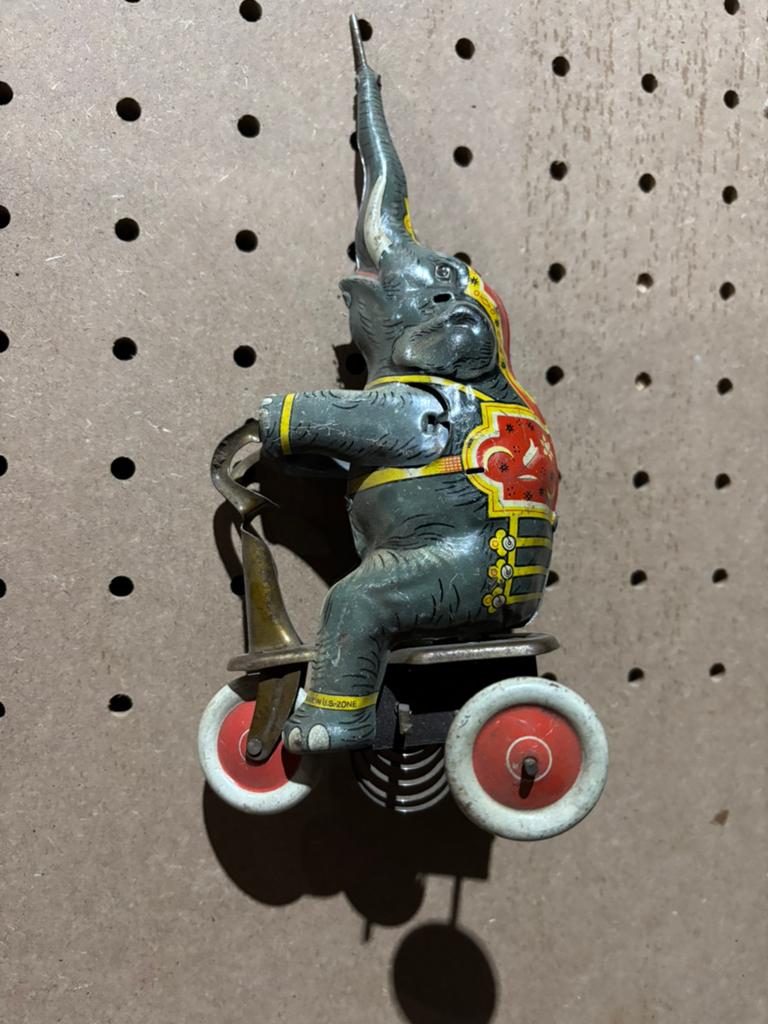 Vintage Blikken Olifant op Driewieler - Opwindbaar Speelgoed, Ophalen