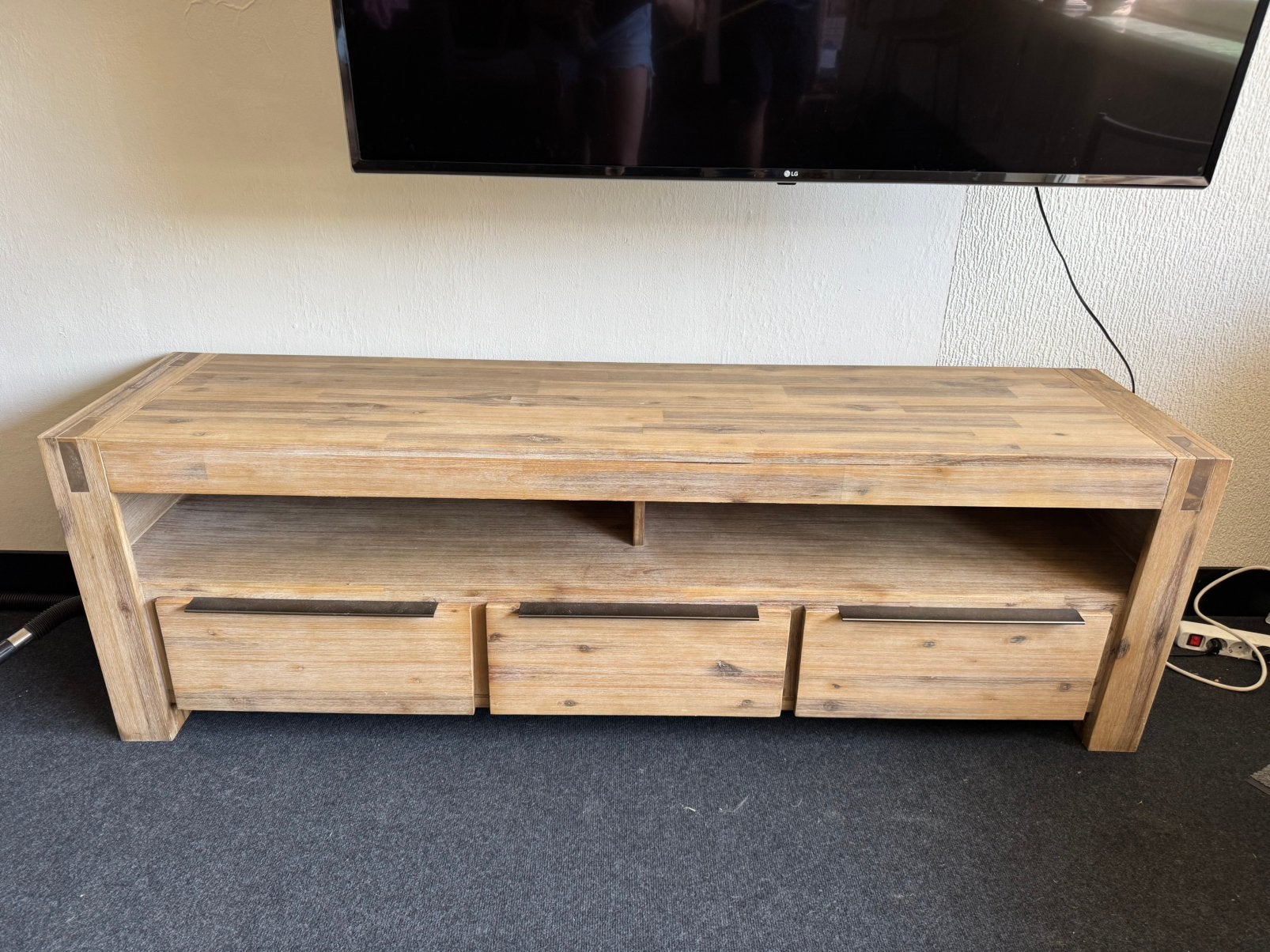 Tv meubel hout modern als nieuw, Ophalen, Zo goed als nieuw, 25 tot 50 cm, Minder dan 100 cm