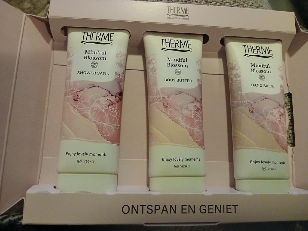 Therme Mindful Blossom set, Verzenden, Nieuw, Bodylotion, Crème of Olie