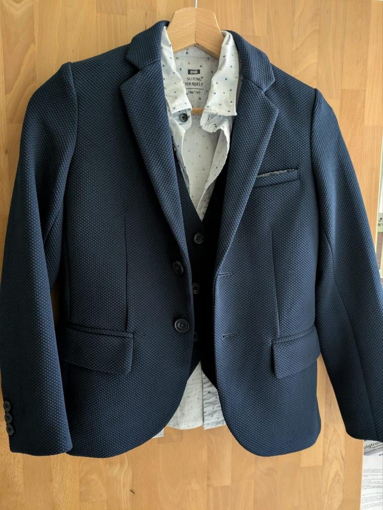 Jongens blouse, donkerblauw gilet en colbert; maat 134/140, Ophalen, Overhemd of Blouse, Zo goed als nieuw, Jongen