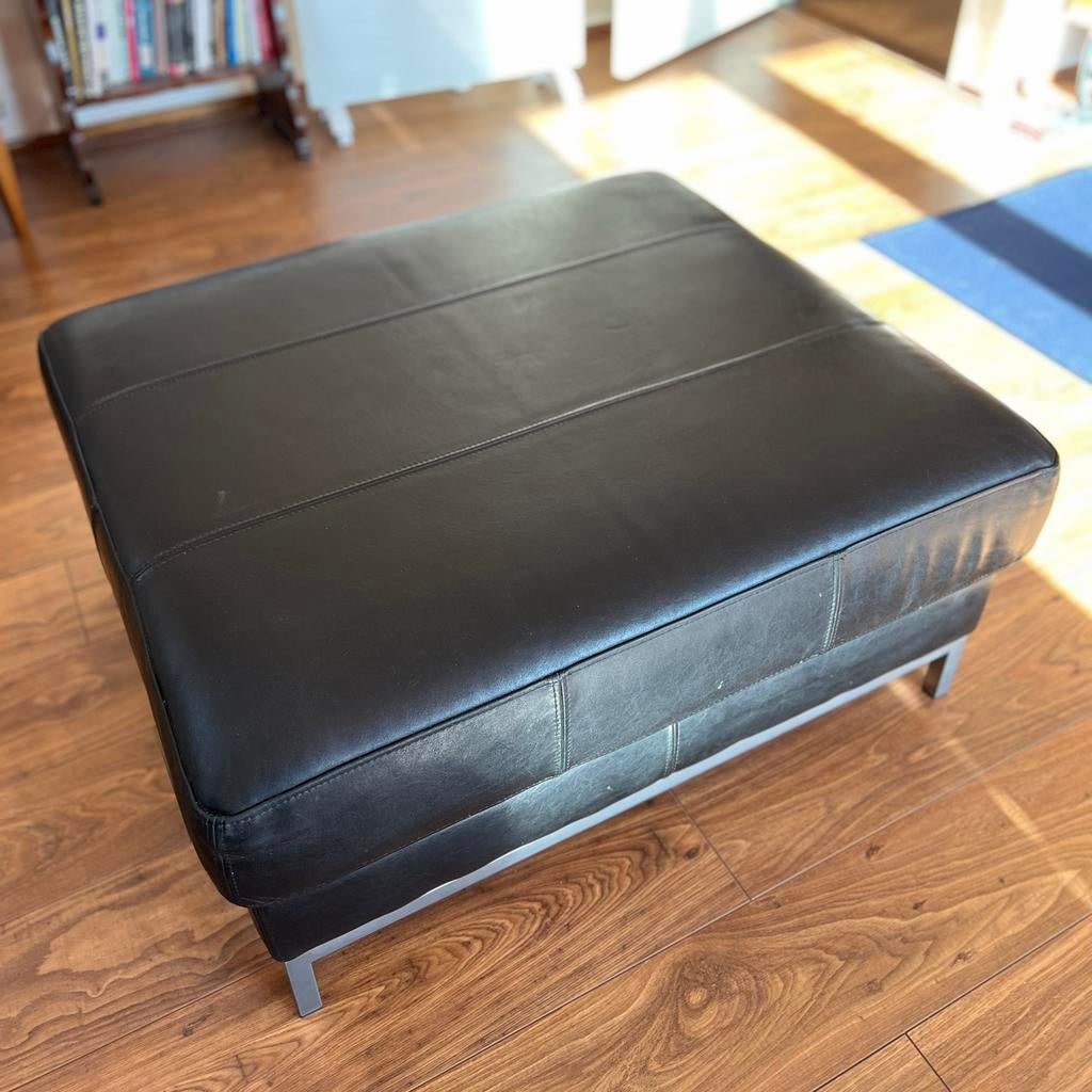 IKEA Kramfors hocker - zwart leer, Huis en Inrichting, Ophalen, Leer, 75 tot 100 cm, Zo goed als nieuw