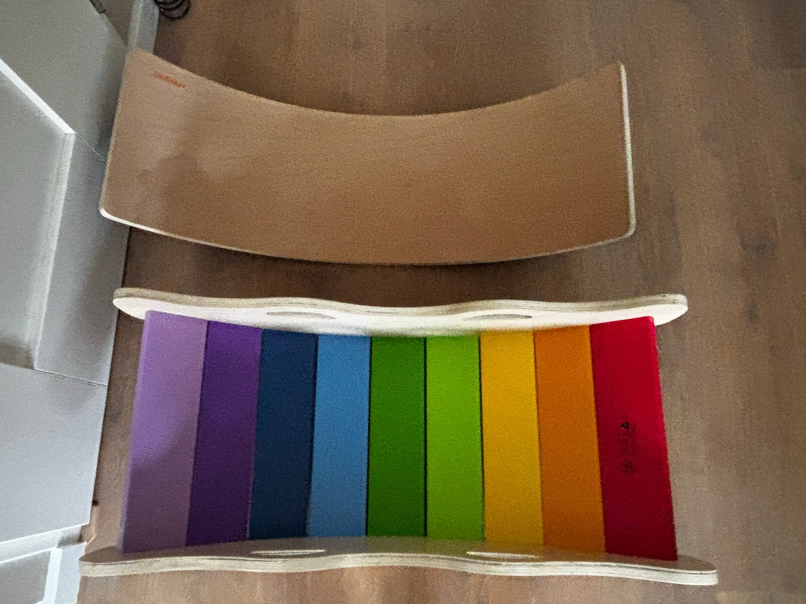 Wobbelboard en regenboog klimrek/glijbaan set, Kinderen en Baby's, Ophalen, Nieuw, Jongen of Meisje