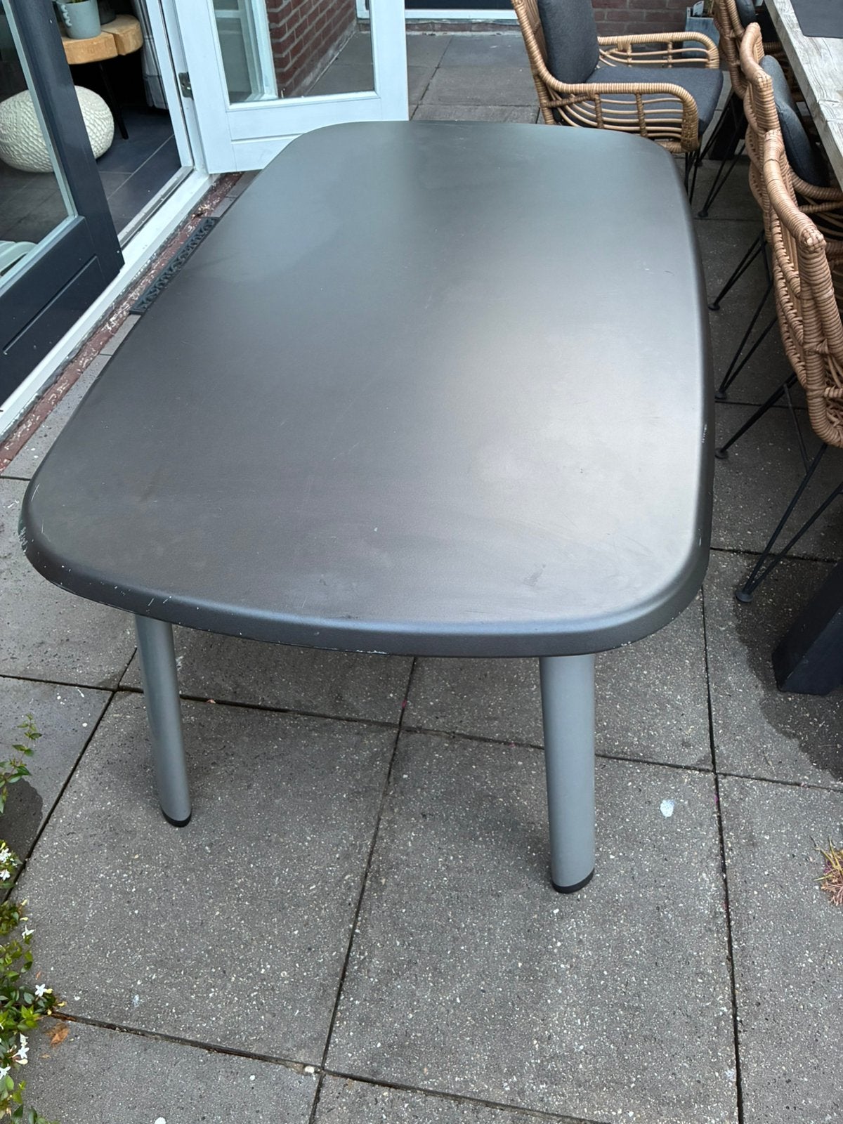Stevige kunststof tuintafel zgan, Tuin en Terras, Tuintafels, Ophalen of Verzenden, Zo goed als nieuw, Rechthoekig, Kunststof