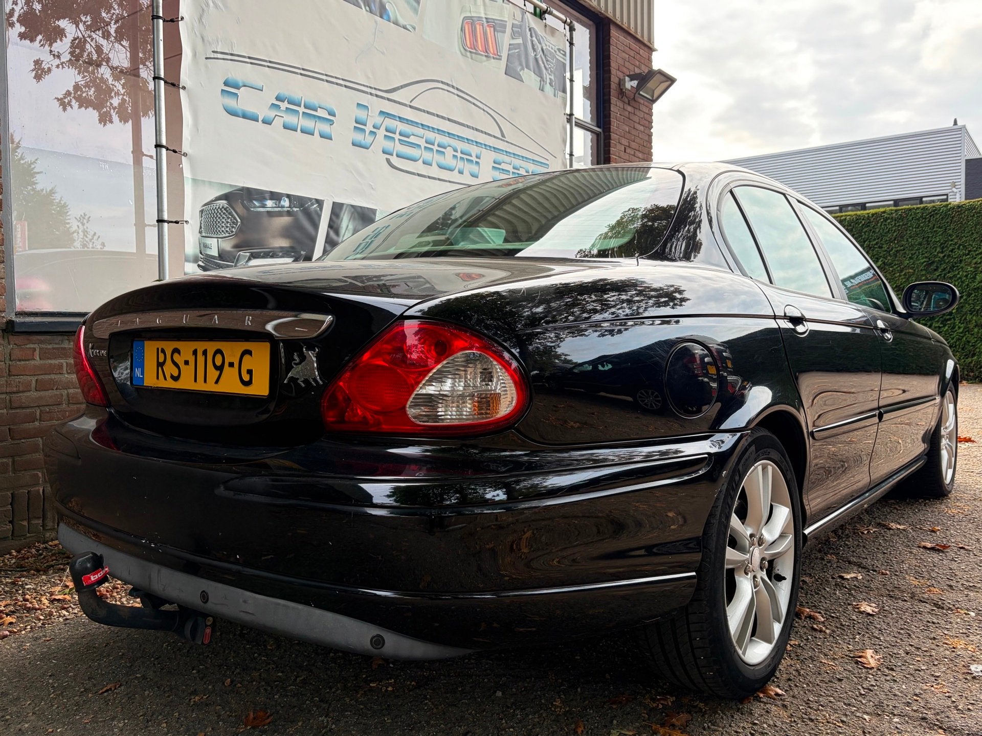Jaguar X-type 2.0 V6 Executive|Trekhaak|automaat|airco|, Auto's, Gebruikt, 156 pk, Zwart, Bedrijf