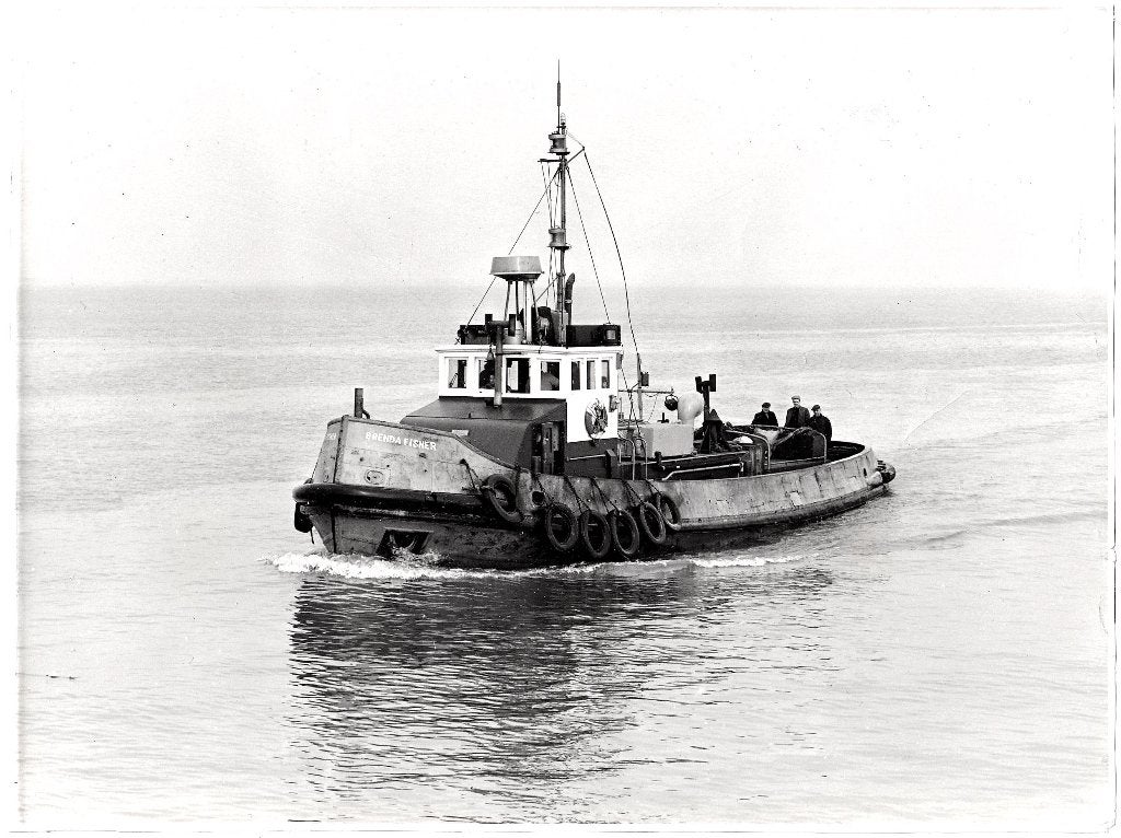 Foto - Sleepboot Brenda Fisher - Boot Schip, Gebruikt, Foto, Ophalen of Verzenden, 1940 tot 1960