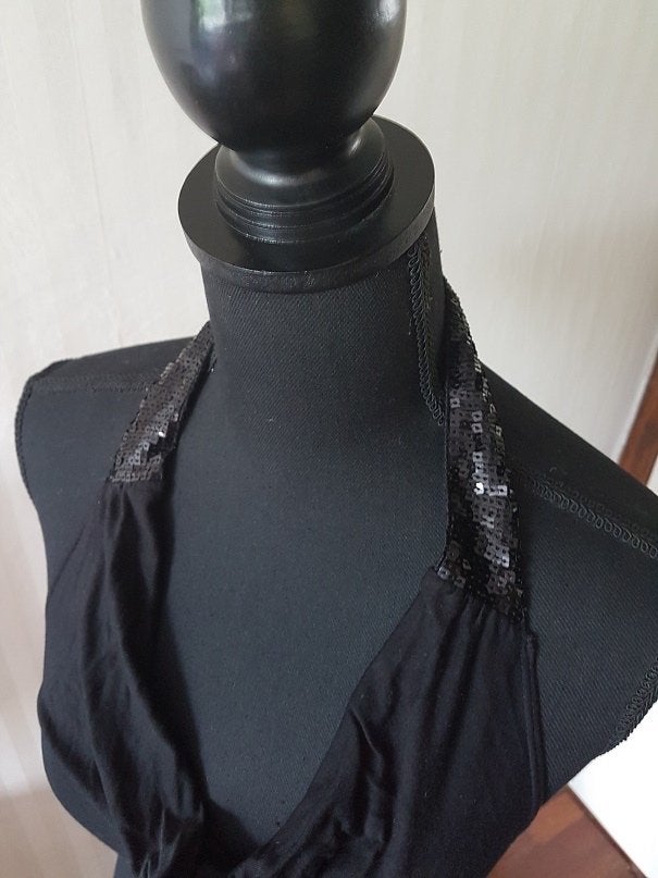 Sexy zwarte haltertop met pailetten nieuw! XS 34/36 rekt mee, Verzenden, Zwart, Nieuw, Zonder mouw
