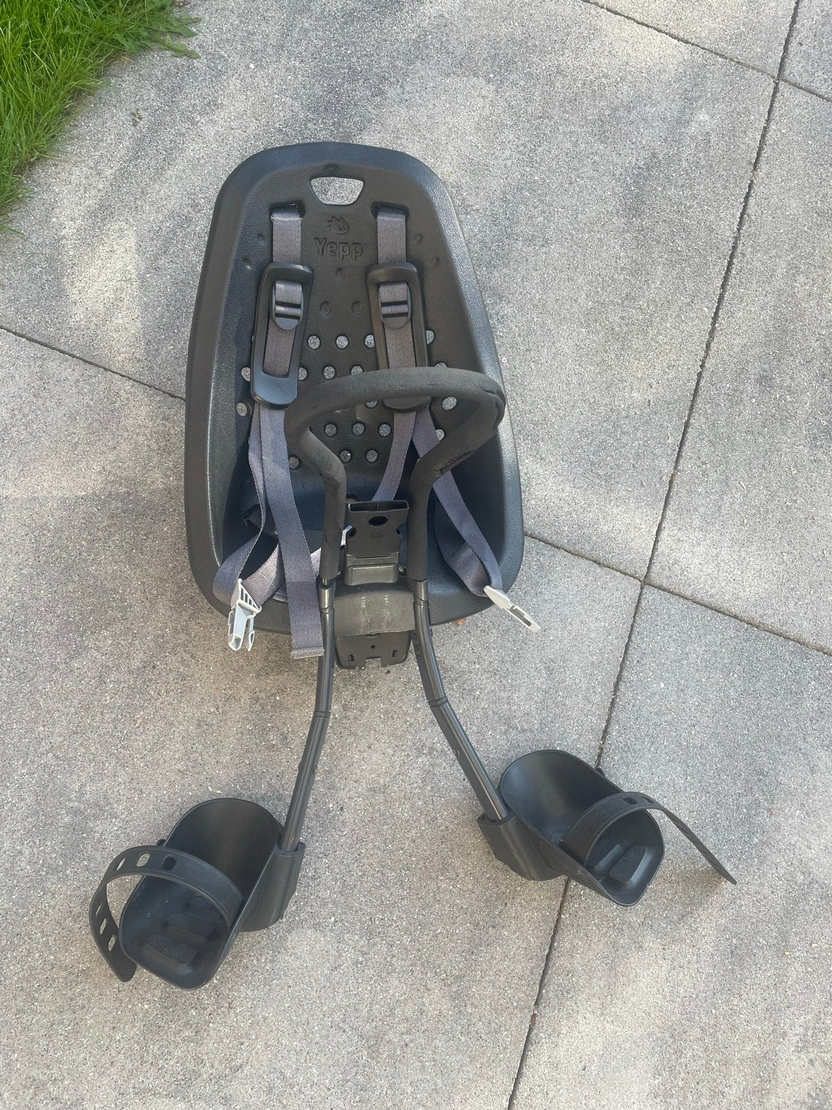 Yepp Fietszitje Voor - Veilig en Comfortabel, Ophalen of Verzenden, Gebruikt, Voetsteuntjes, Voorzitje