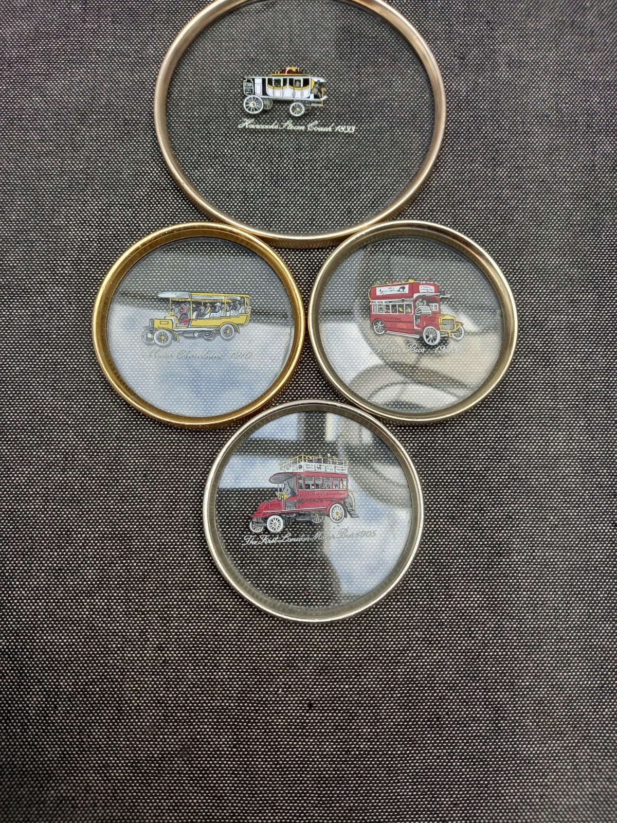 4 Vintage glazen onderzetters van Reveillon, 60er jaren., Huis en Inrichting, Woonaccessoires | Onderzetters, Gebruikt, Glasonderzetter