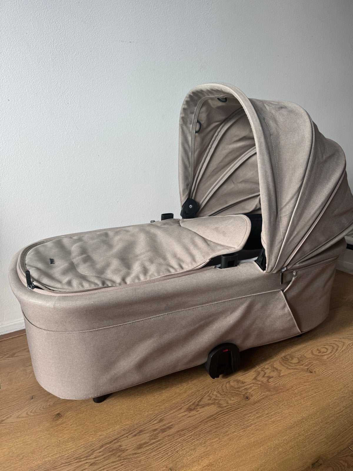 Joolz Hub2 Reiswieg Beige - Zo goed als nieuw, Kinderen en Baby's, Kinderwagens en Combinaties, Ophalen of Verzenden, Zo goed als nieuw