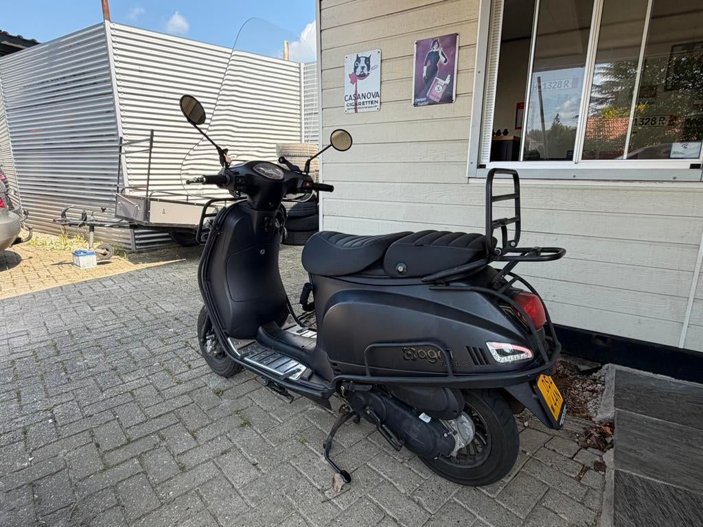 Tekoop AGM VX50 2019, Fietsen en Brommers, Ophalen, Gebruikt, Maximaal 45 km/u, Benzine