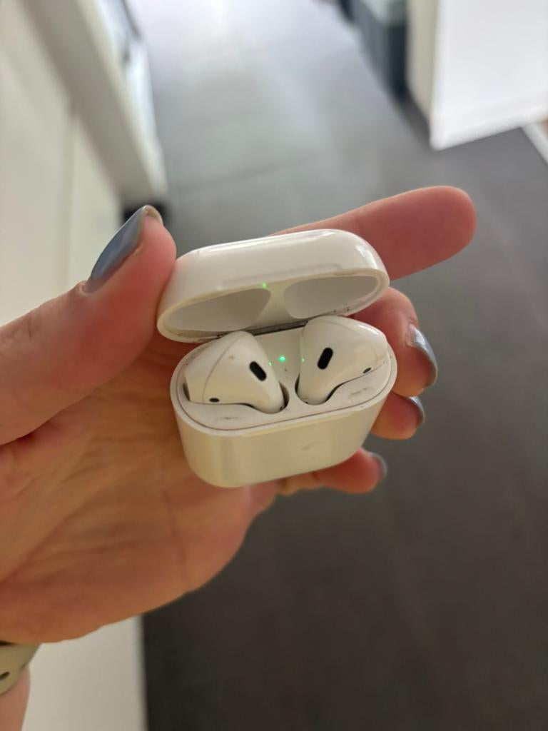 Airpods (2e generatie), Audio, Tv en Foto, Koptelefoons, Overige merken, Gebruikt, Draadloos, Op oor (supra aural)