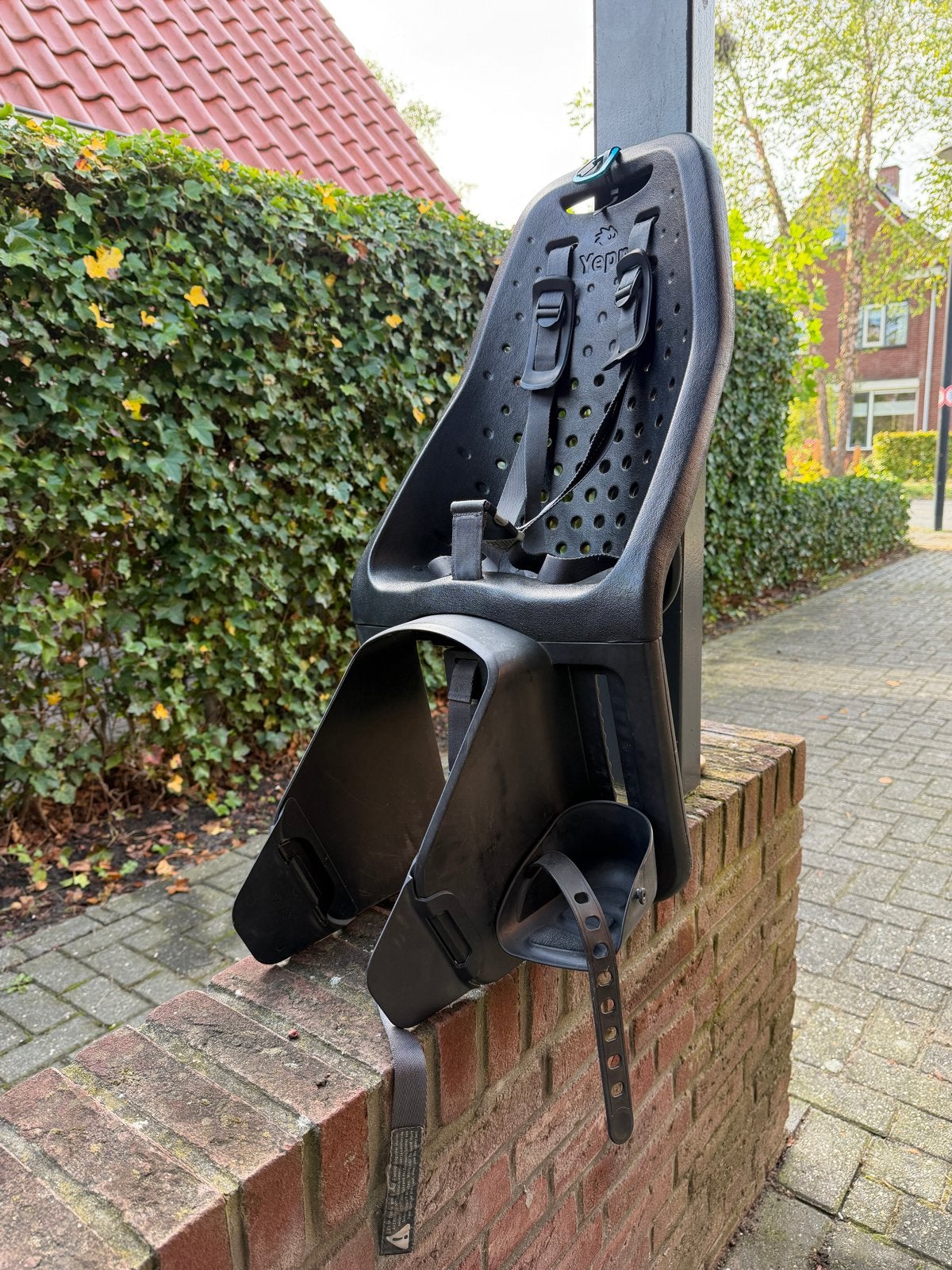 Yepp Achterzitje Fiets - Zwart, Fietsen en Brommers, Ophalen, Achterzitje, Voetsteuntjes, 0 t/m 18 kg
