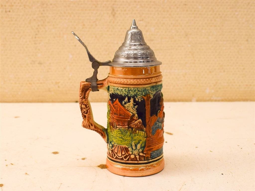 Kleine duitse bier pul 51975, Huis en Inrichting, Ophalen of Verzenden, Gebruikt, Aardewerk, Bord(en)
