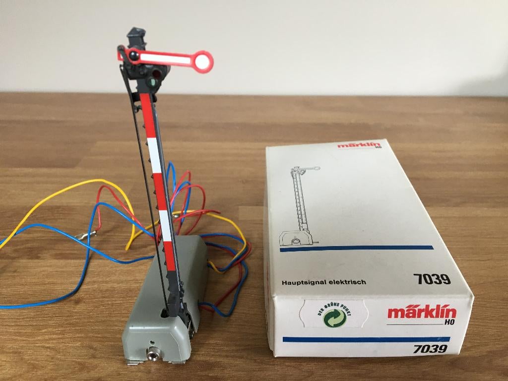 Marklin 7039 - Hoofdsein ongebruikt in OVP, Hobby en Vrije tijd, Modeltreinen | H0, Wisselstroom, Nieuw, Rails, Ophalen of Verzenden