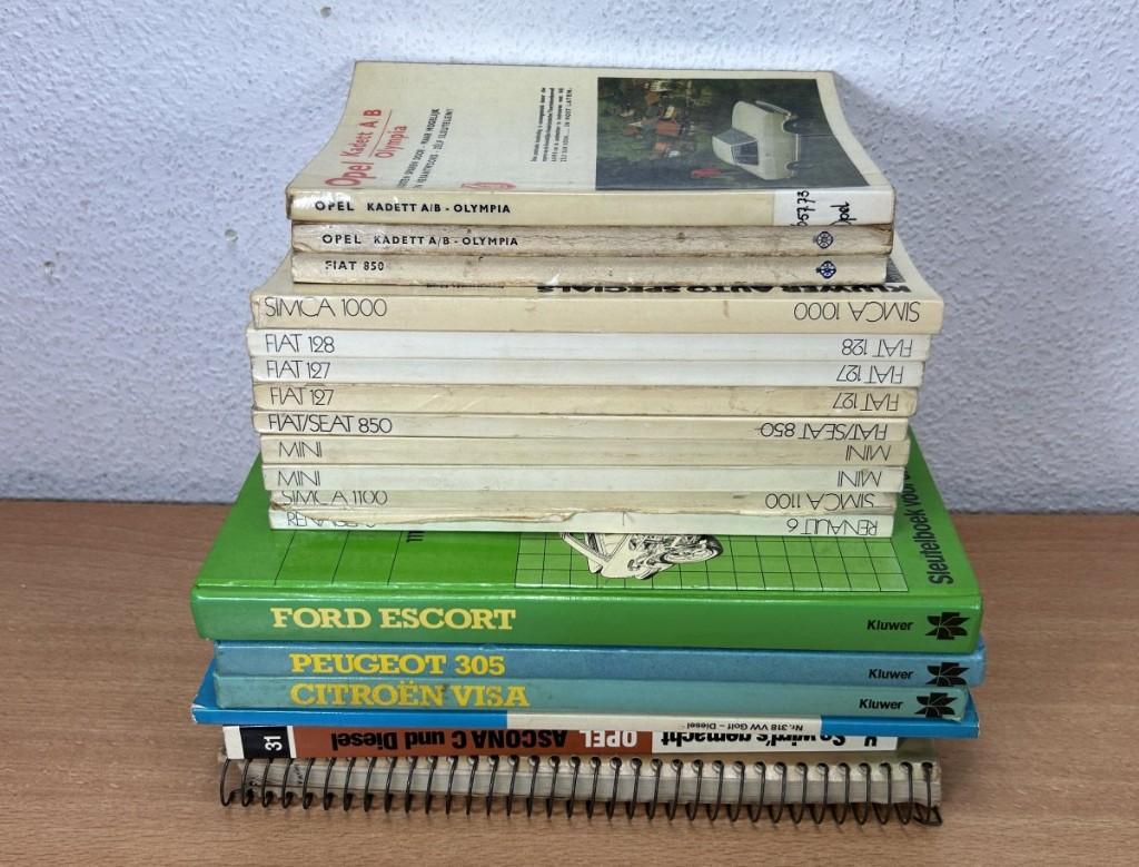 18 Werkplaatshandboeken auto's o.a. Opel Fiat VW Citroën, Auto diversen, Handleidingen en Instructieboekjes, Ophalen