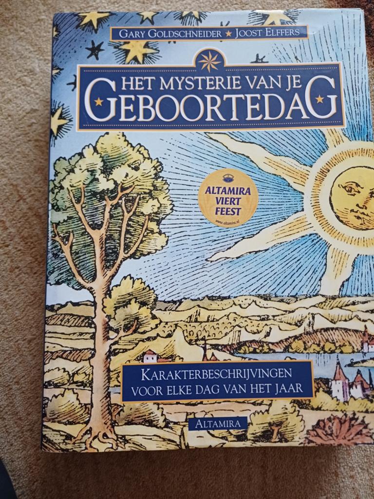 Joost Elffers - Het mysterie van je geboortedag, Boeken, Ophalen of Verzenden, Zo goed als nieuw, Joost Elffers; Gary Goldschneider