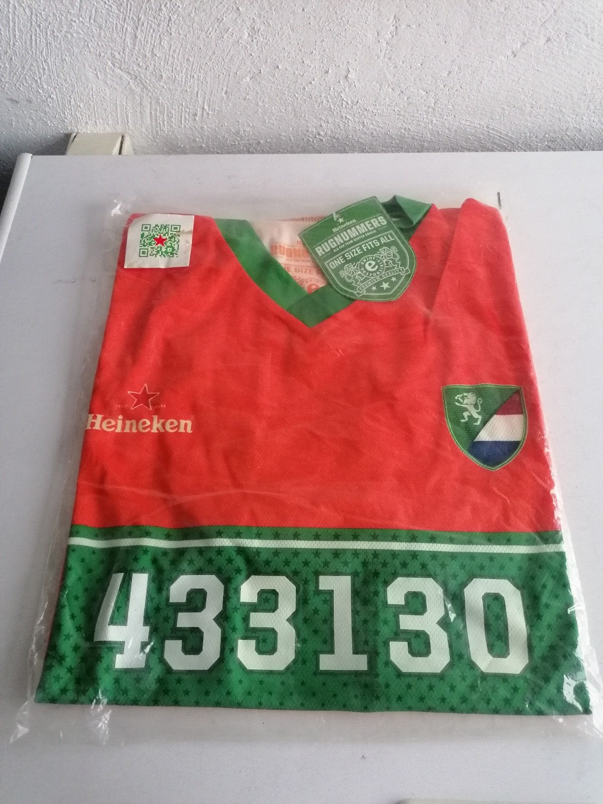 Heineken verzameling: Glazen, Kleding, Oordopjes, Feeststrik, Ophalen of Verzenden, Gebruikt, Glas of Glazen, Heineken