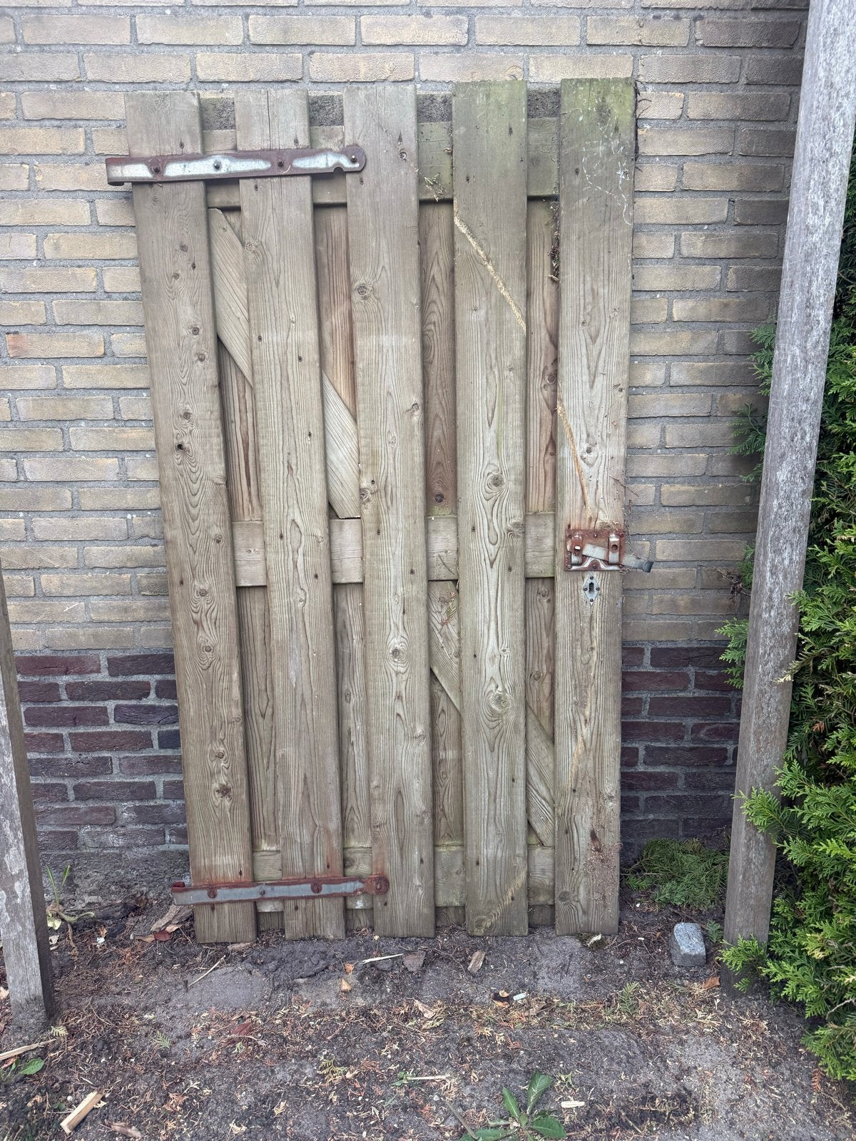 GRATIS Houten poort - Gebruikt, Ophalen, Gebruikt, 100 tot 150 cm, Draaipoort