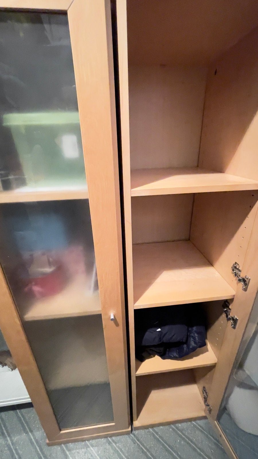 kast met glazen deuren 2 x, Huis en Inrichting, Ophalen, Gebruikt, 100 tot 150 cm, 50 tot 100 cm
