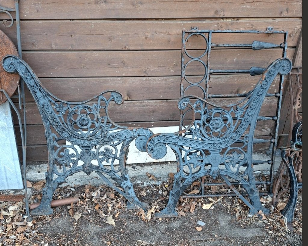 TWEE GIETIJZER BANKVOETEN, Tuin en Terras, Tuinwanddecoratie, Ophalen of Verzenden, Gebruikt