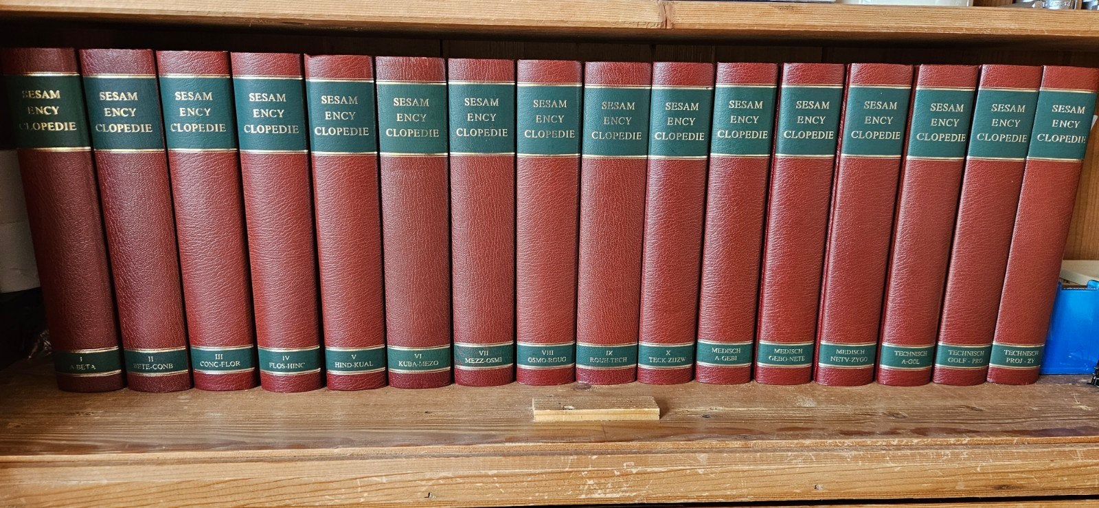Sesam encyclopedie gratis.!!, Boeken, Encyclopedieën, Ophalen, Complete serie, Zo goed als nieuw, Algemeen