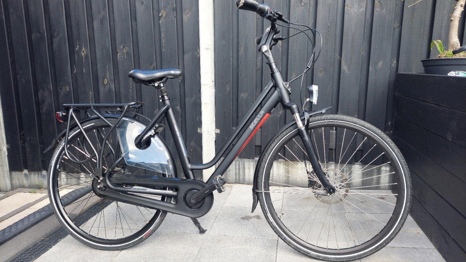 nette Stella Vicenza (matt zwart), 53 tot 56 cm, Versnellingen, Zo goed als nieuw, Ophalen