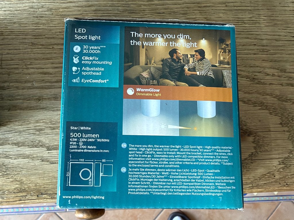 Te koop 2 nieuwe Philips led spots kleur wit., Inclusief lichtbron, Opbouwspot, Nieuw, Overige fittingen