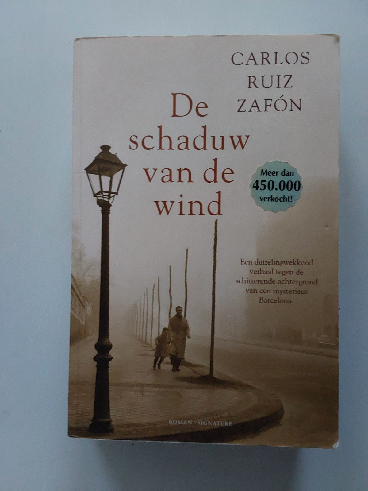 Carlos Ruiz Zafón : De schaduw van de wind, Boeken, Ophalen of Verzenden, Gelezen, Carlos Ruiz Zafón