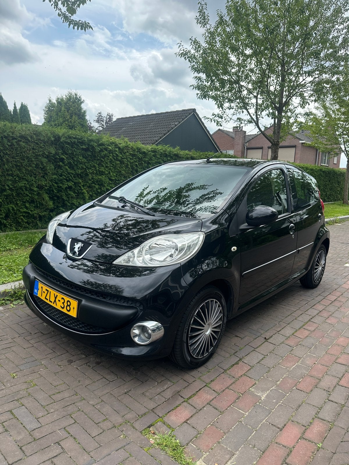 Peugeot 107 1.0 12V 5DR Airco Grote Beurt, Voorwielaandrijving, 4 stoelen, Handgeschakeld, Particulier