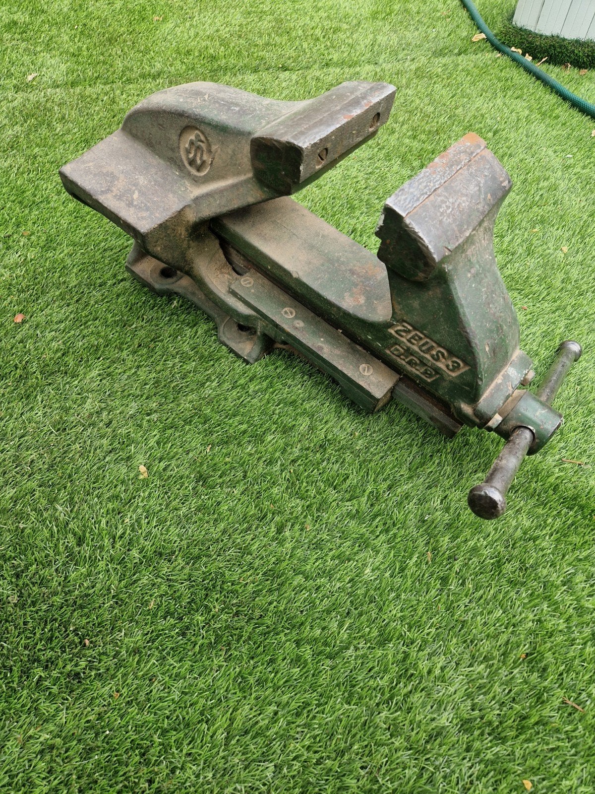 Vintage bankschroef merk Meier & Weichelt type Zeus 3 D.R.P, Ophalen of Verzenden, Gebruikt, Bankschroef, Overige merken